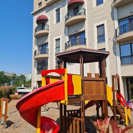 луксозен в резиденция лазурен бряг * Burgas City