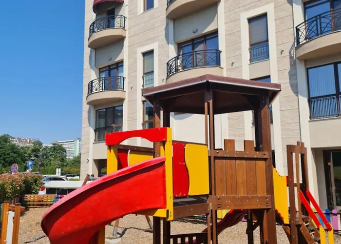 луксозен в резиденция лазурен бряг * Бургас