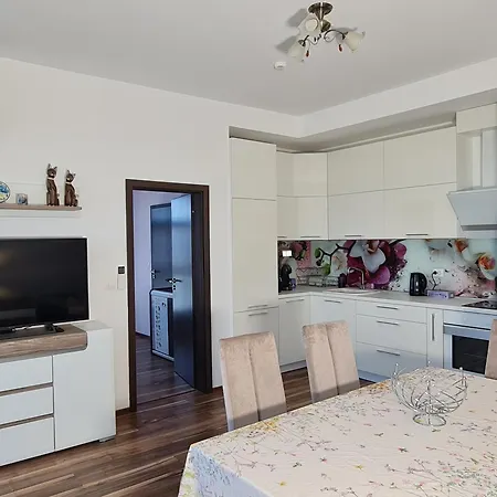 Apartment луксозен в резиденция лазурен бряг Burgas City