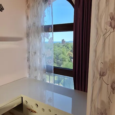 Apartment луксозен в резиденция лазурен бряг Burgas City